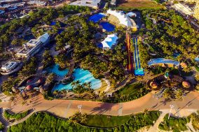 Durban - uShaka Marine World and Cargo Hold